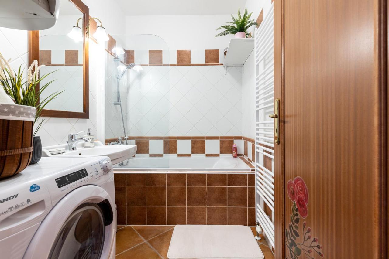 Апартаменты Apartman Dream V Mikulove - Jine Ubytovani Lednice Экстерьер фото